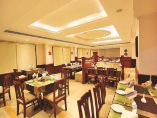 Hotel Raj Regency Nilamel Dış mekan fotoğraf